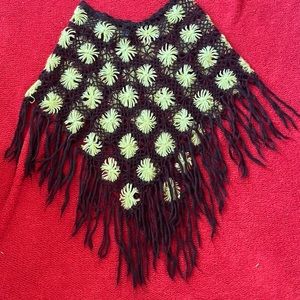 RAMPAGE vintage shawl shrug poncho